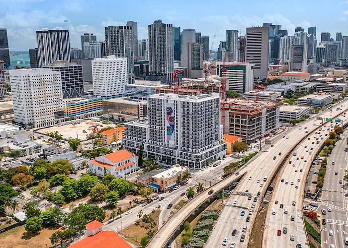 Beautiful Unit In Downtown Miami With Free Parking